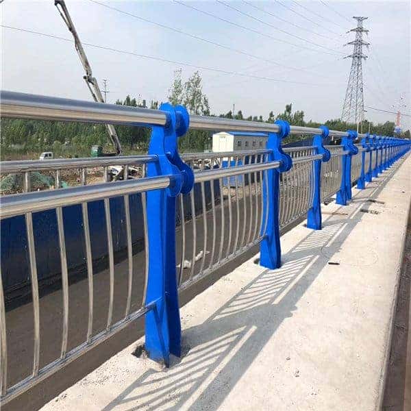 不锈钢复合管护栏厂家